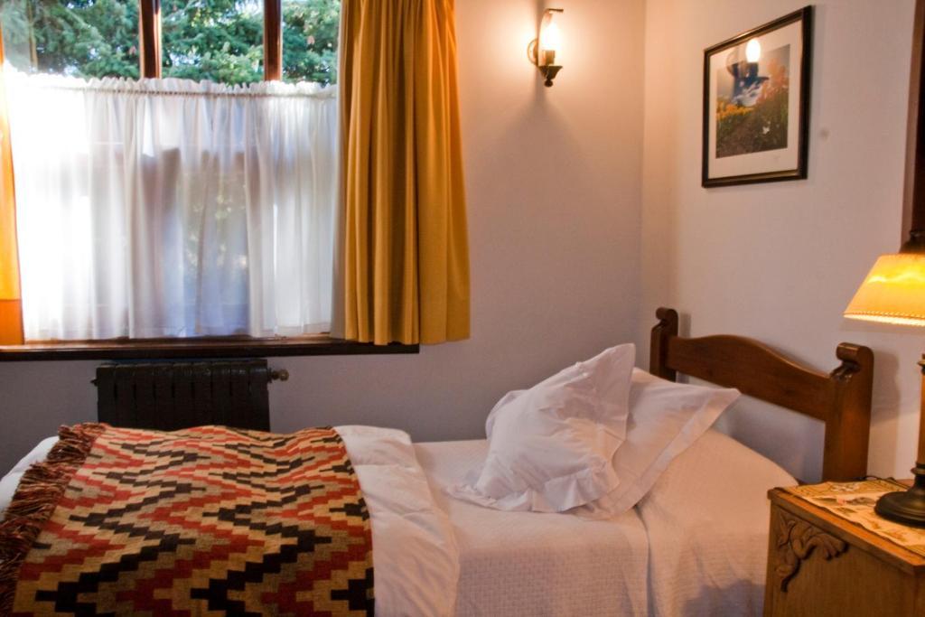 Hostería Canela B&B Esquel Esterno foto
