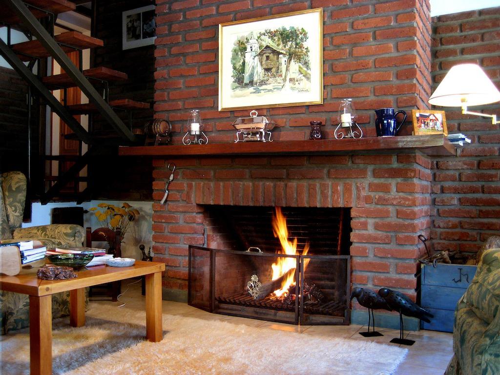 Hostería Canela B&B Esquel Esterno foto