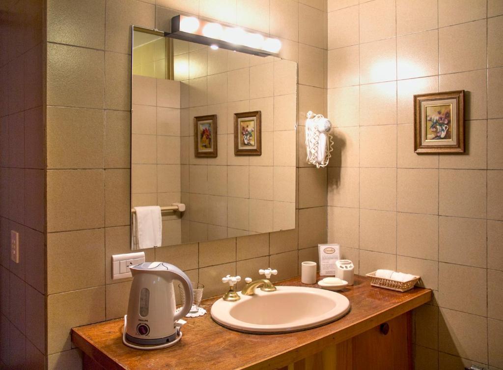 Hostería Canela B&B Esquel Esterno foto