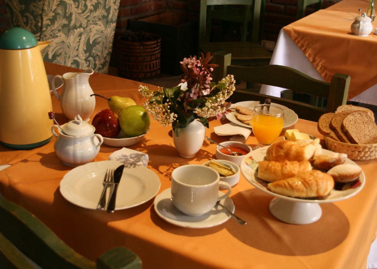 Hostería Canela B&B Esquel Esterno foto